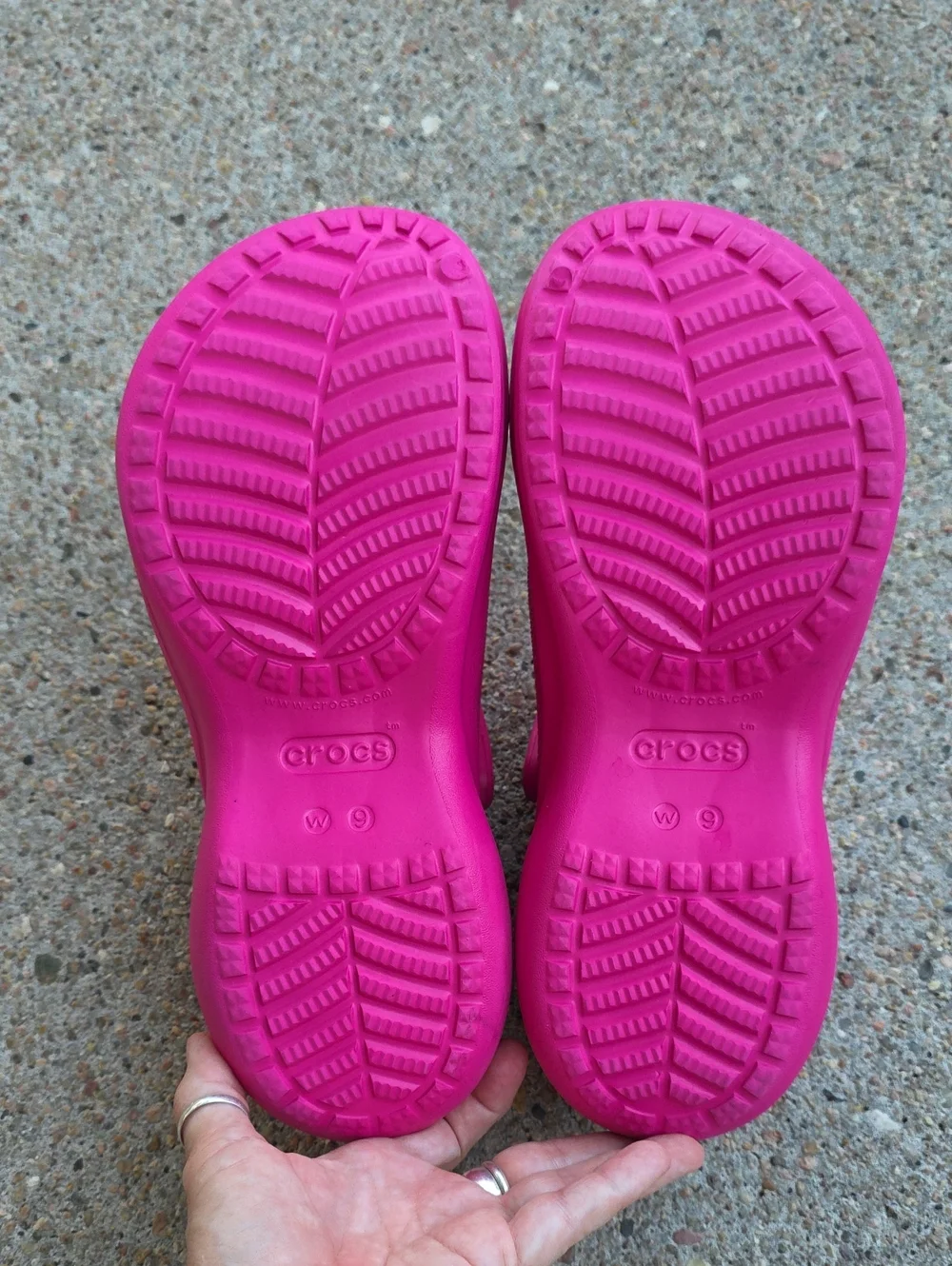Crocs Classic Bae Pink Chunky Platform Clogs Size 9
